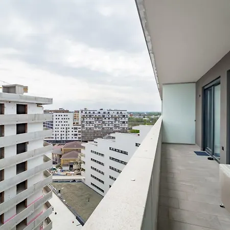 Bpr Chic White With Terrace & A/c & Garage * Budapest