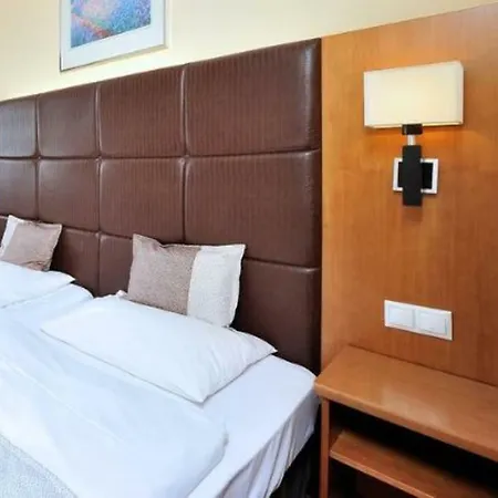 Carlton Buda Castle Hotel