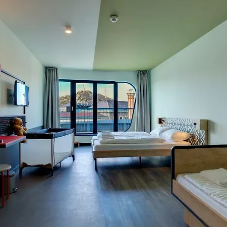 Hotel Meininger Great Market Hall 3*