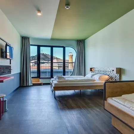 Meininger Great Market Hall Hotel
