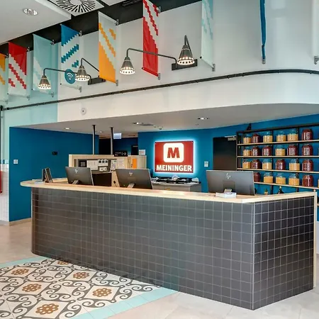Meininger Great Market Hall Hotel 3*