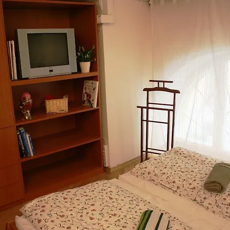 Hostel Walking Bed *