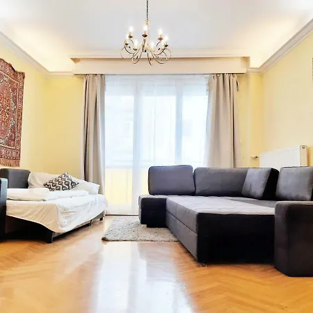 Apartment Gold Rose With 3 Budapest