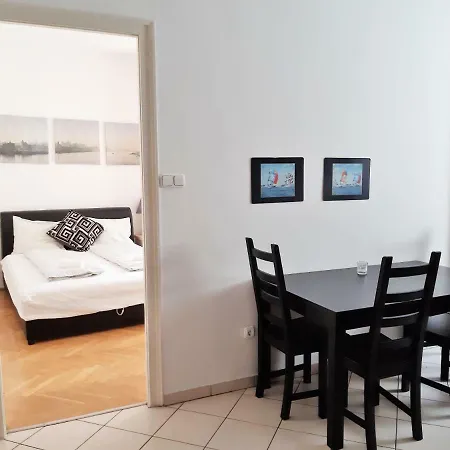 Gold Rose With 3 Apartment *