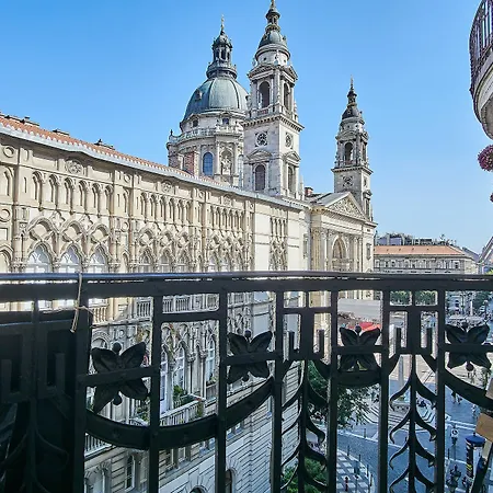 Basilica Royal |