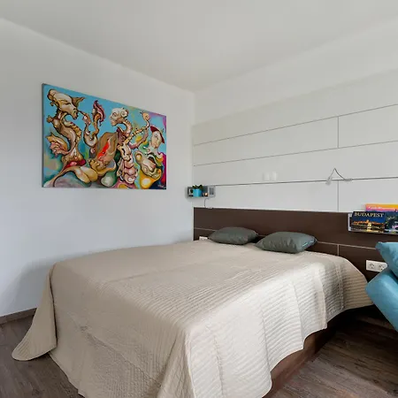 Apartman Bpm-apartment Five *
