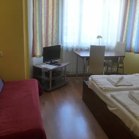Amber Terrace Downtown 3*