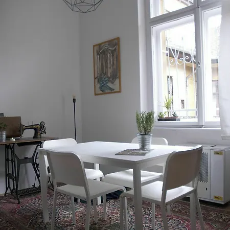 K7-3 Kazinczy Apartamento