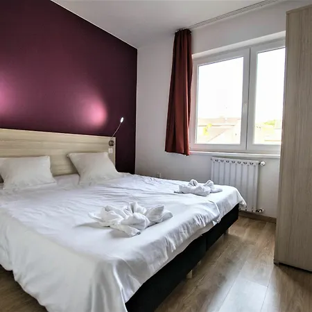 Maple Tree Budget Budapest