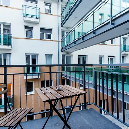 Apartment Vagabond Corvin *