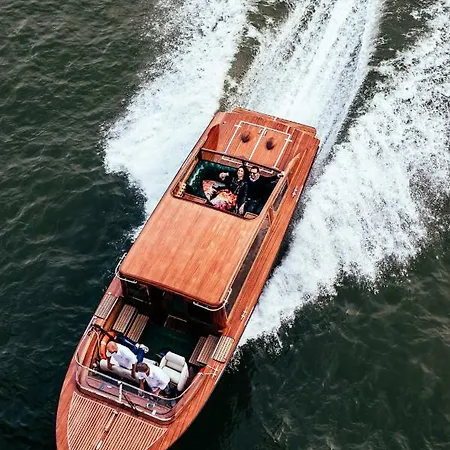 Vogue Boat * Budapest
