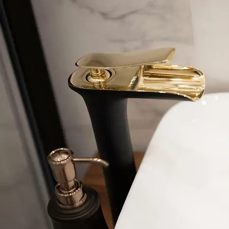 Luxury By Hi5 - Kalman Imre Apartment Budapest