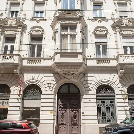 Luxury By Hi5 - Kalman Imre Budapest