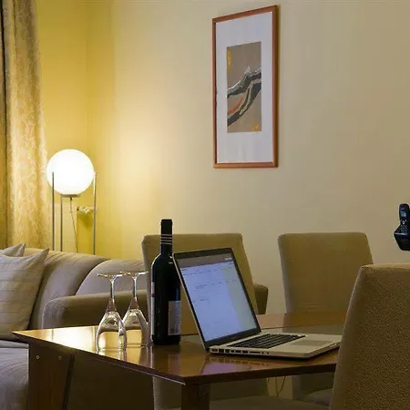 Mamaison Izabella Otel 4*