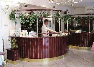 Polus Hotell