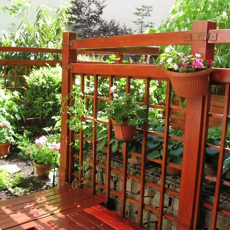 Downtown Garden Isle In Urban Style-free Parking Apartment