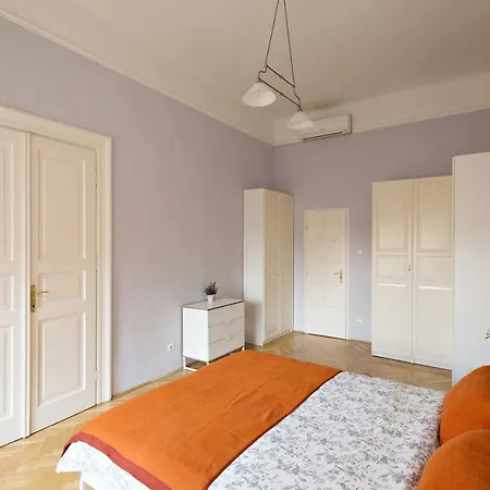 Klauzal Ter 9 Budapešť