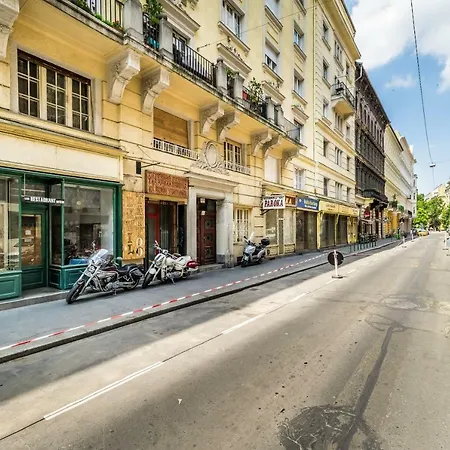 Bpr Fleur Créme Budapest