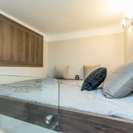 Apartment W35 *