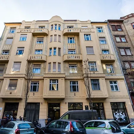 Apartment Pop Arts Studios Budapest