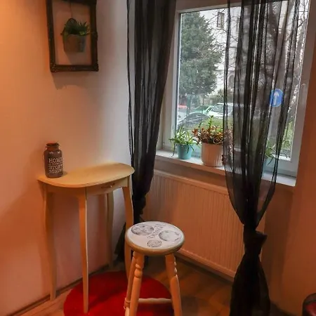 Amina's * Budapest