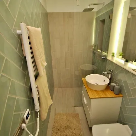 Krane Sas Budapest