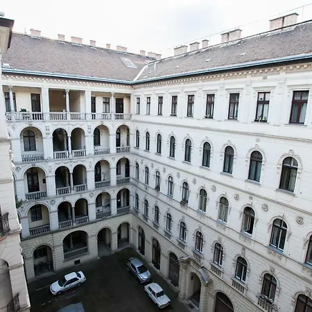 Opera Apartment