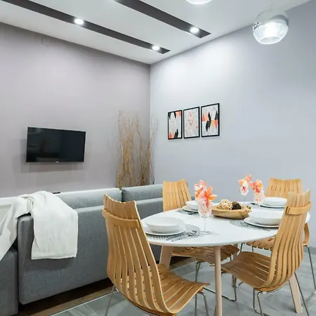 Apartment Modern 2 Bedroom With Free Airport Transfer Budapest