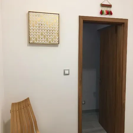 Modern 2 Bedroom With Free Airport Transfer Budapest