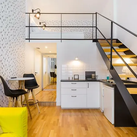 Leah Apartment *