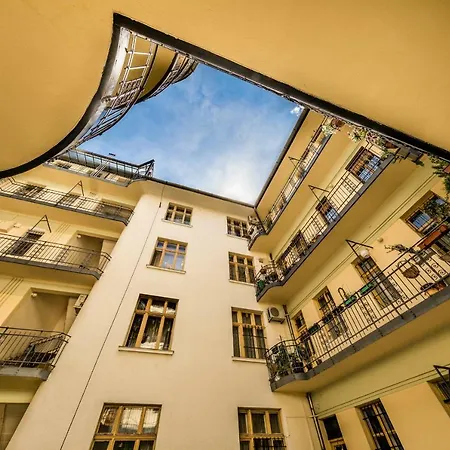 Apartment Bpr W21 Retro With Balcony Budapest