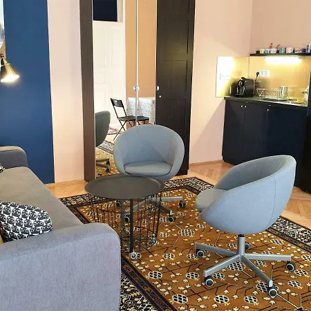 Madana Budapest
