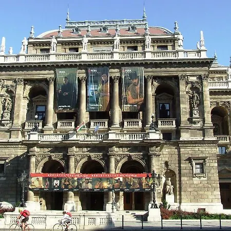 Szálloda Broadway 4*