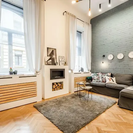 Apartment Szerzodesbontas - Industrial Fantasy *