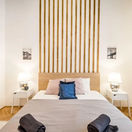 Apartment Szerzodesbontas - Industrial Fantasy Budapest