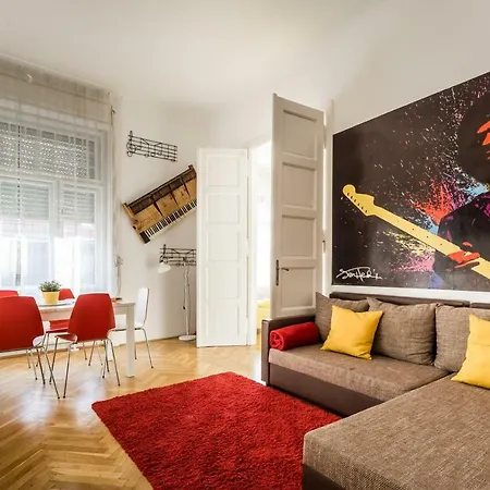Pop Arts Studios * Budapest