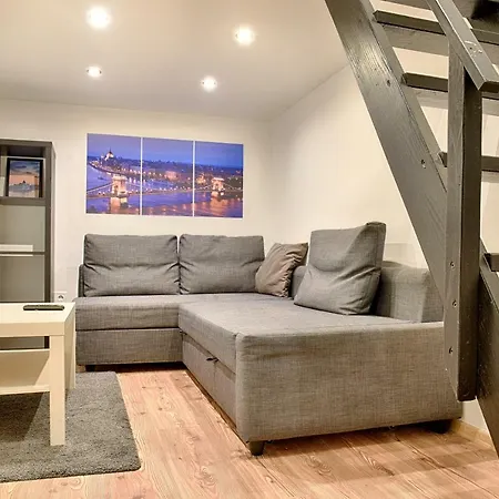 Welcome - A Studio Apt In District 7 Appartamento