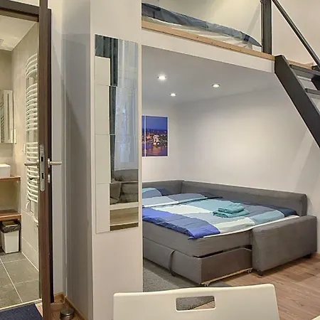 Appartamento Welcome - A Studio Apt In District 7 Budapest