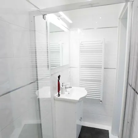 Opera Apartment *