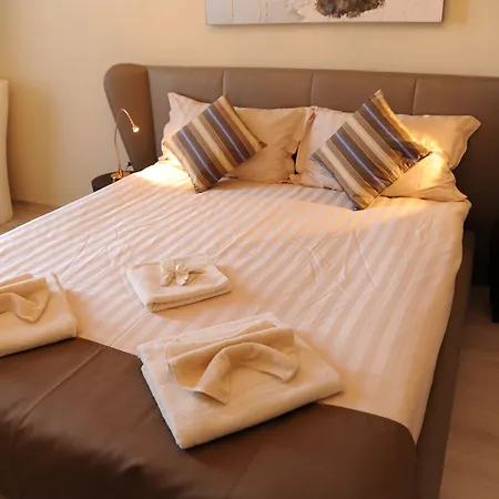 Oktogon Haggenmacher By Continental Group Hotel 4*