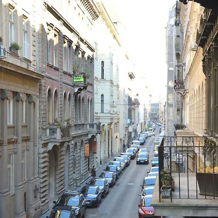 Rbnb - Inner I. 3* Budapešť