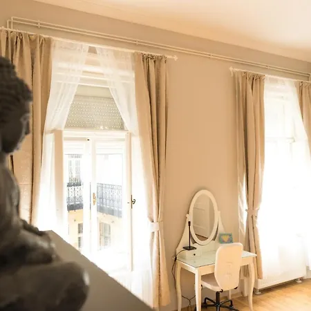 R38 - Artists Luxury Appartamento Budapest