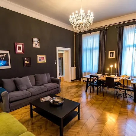 R38 - Artists Luxury Appartamento *