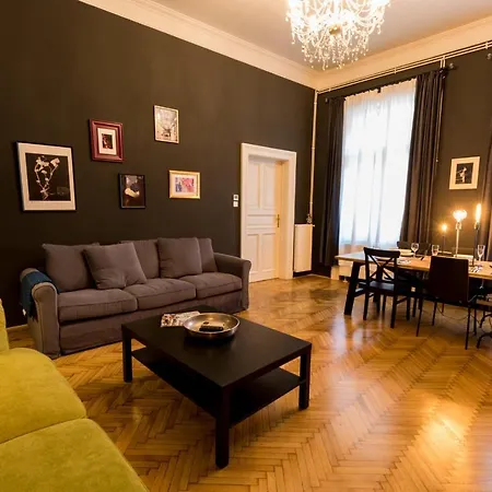 R38 - Artists Luxury Appartamento Budapest