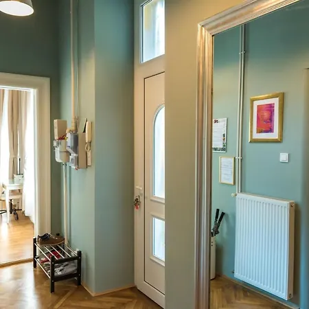 R38 - Artists Luxury Appartamento