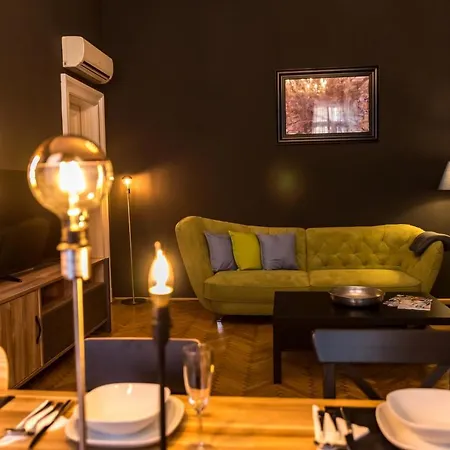 R38 - Artists Luxury Appartamento