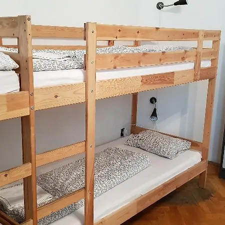 Hostel East Side *