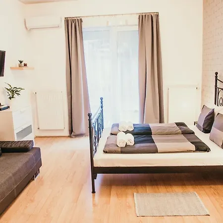 Elite & Apartman *