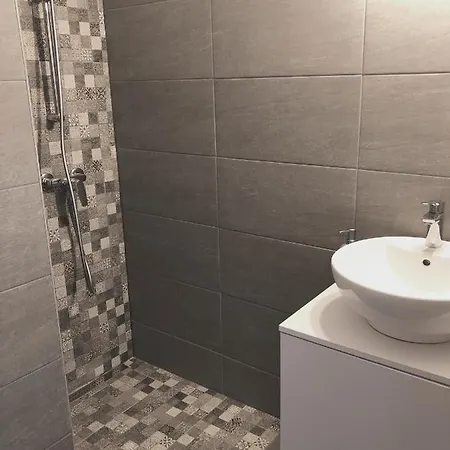 Lovely Downtown In Apartman