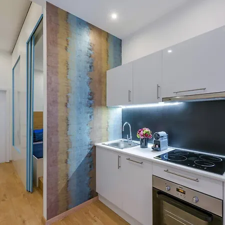 Amber / Navy Design With A/c Appartement *